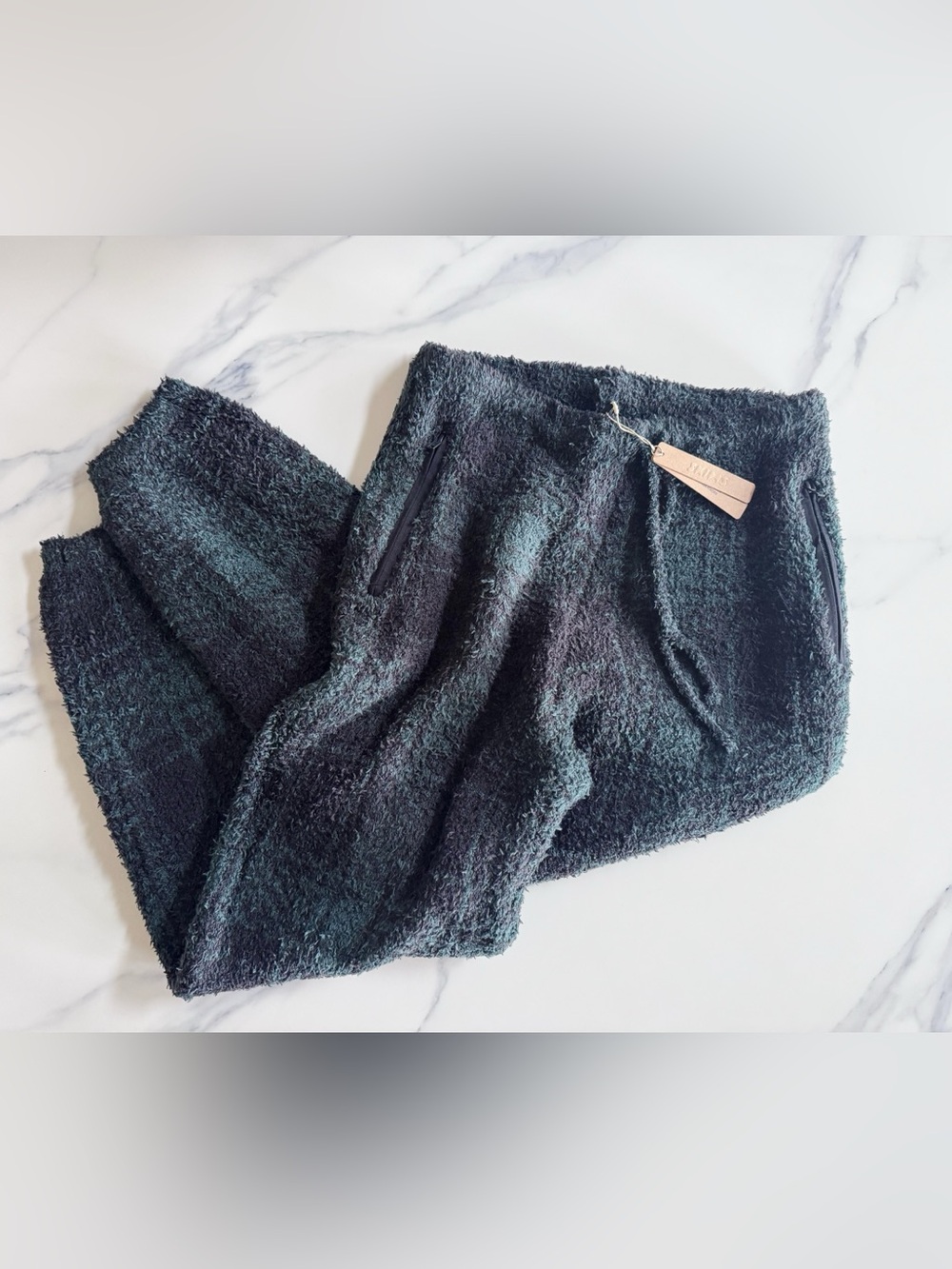 SKIMS Cozy Unisex Jogger in Cyprus Plaid, Size Small/Medium - NWT